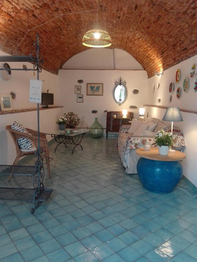 קטאניה Bouganville מראה חיצוני תמונה